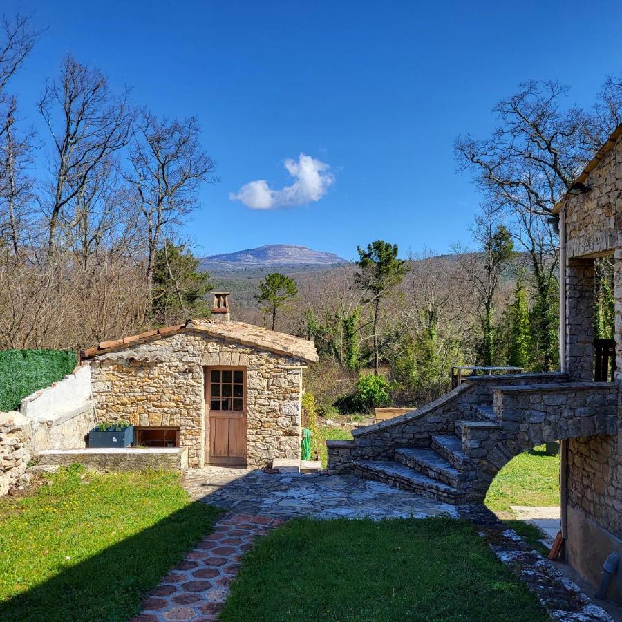 Готель Les Pierres De Cezaire Saint-Cezaire-sur-Siagne Екстер'єр фото