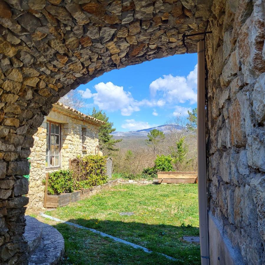 Готель Les Pierres De Cezaire Saint-Cezaire-sur-Siagne Екстер'єр фото